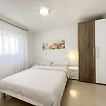 Apartment Angel